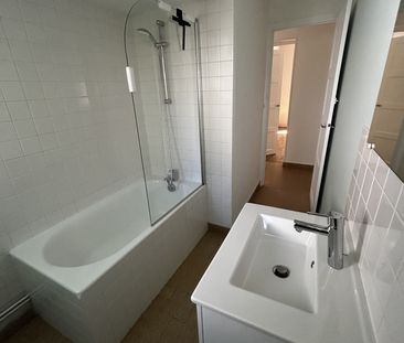 Location Appartement 3 pièces 73m² LE CREUSOT 71200 - Photo 6