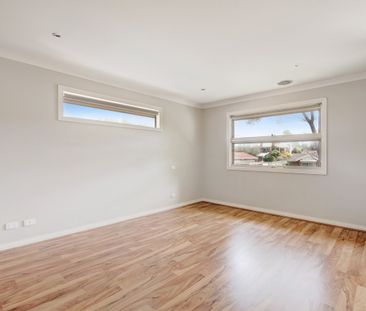 Modern Double-Storey Living in a Convenient Location - Photo 4