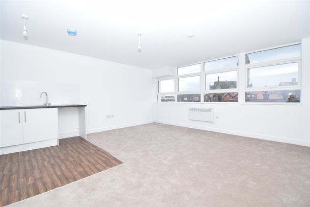 Trend House, Northgate, Wakefield - Photo 1