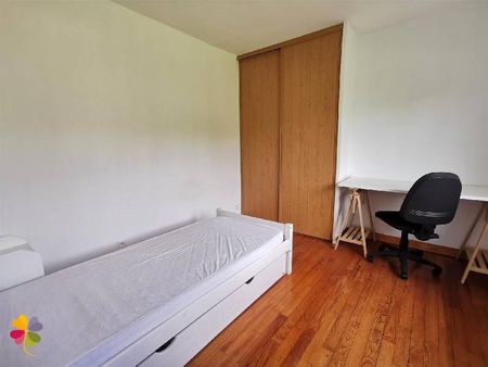 Location Maison 4 pièces 93m² CHERBOURG-EN-COTENTIN 50100 - Photo 5