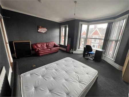 5 bedroom house share to rent - Photo 4