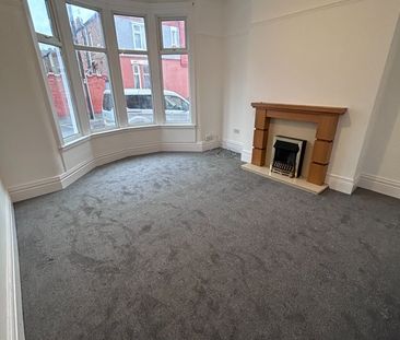 3 Bed Terraced House, Eddisbury Road, CH44 - Photo 1