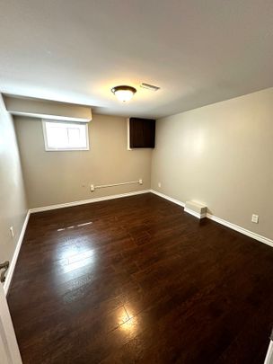 For Lease - 33 Daphne Crescent Unit# Lower, Barrie, Ontario - Photo 1