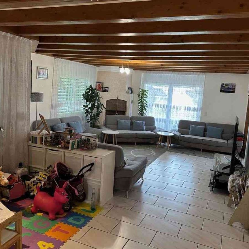 5.5 Zimmer, 210 m² - Photo 1