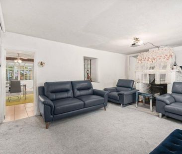 3 bedroom terraced house to rent - Photo 3