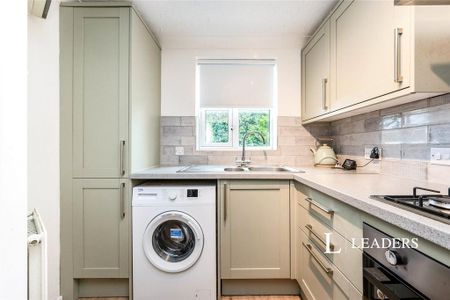 2 bedroom terraced house to rent - Photo 4