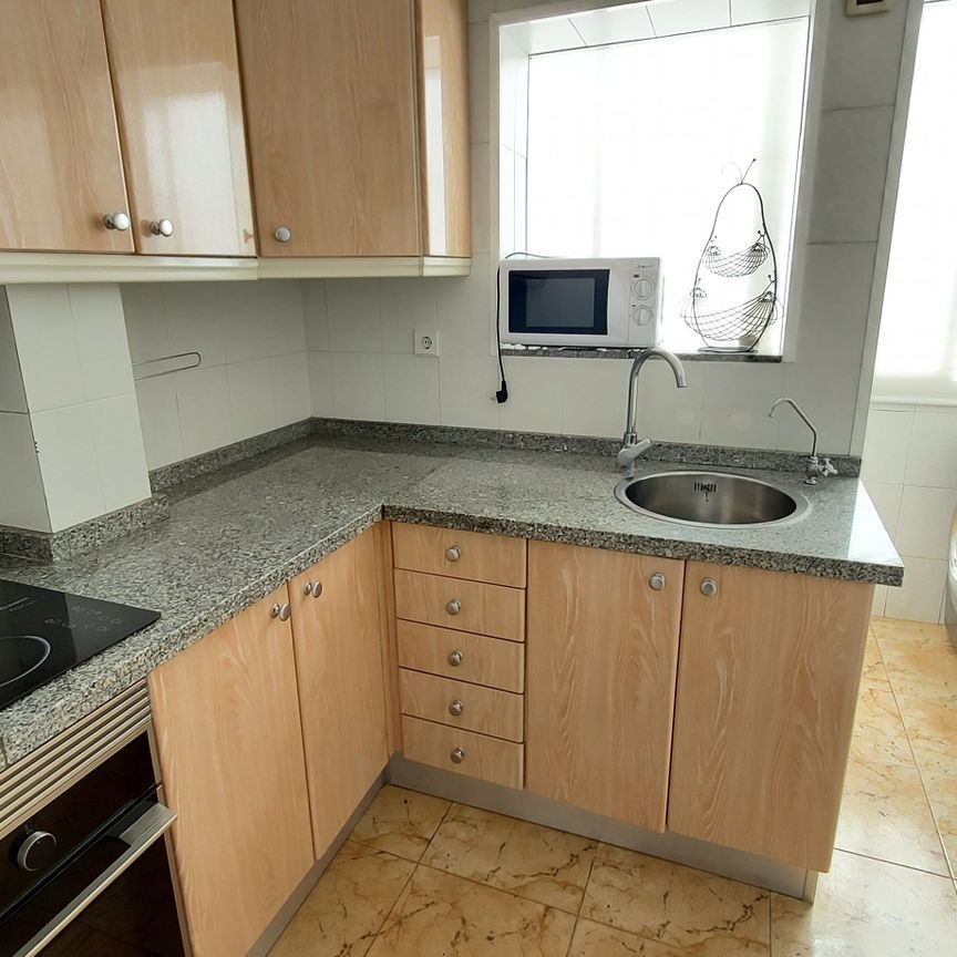 Piso de alquiler en Calle San José, Norte - Photo 1