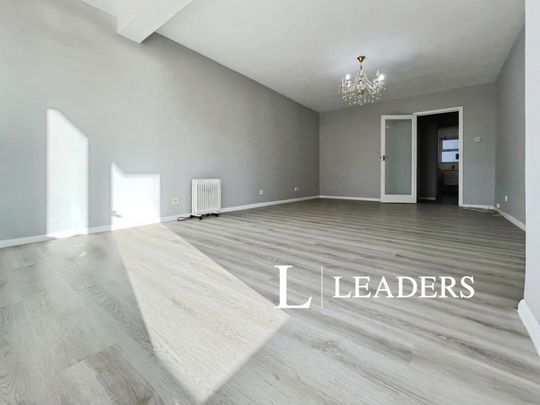 2 bedroom apartment to rent Kingsway, Hove, East Sussex, BN3 - Photo 1