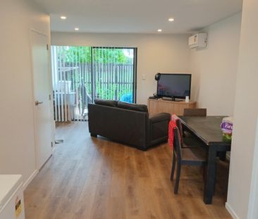 Magical in Mangere Bridge - Photo 3