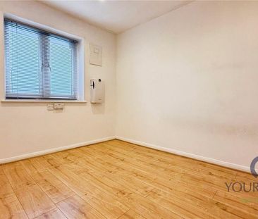 2 bedroom end of terrace house to rent - Photo 2