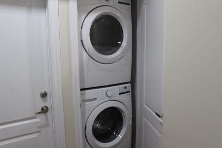 For Lease - 323 Falling Green Crescent Unit# b, Kitchener, Ontario - Photo 5