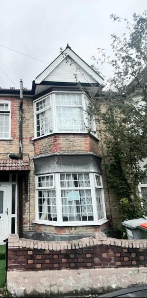 4 bedroom terraced house to rent - Photo 1