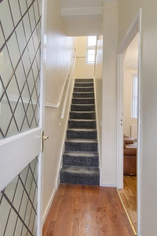 15 Farnham Street, Belfast, BT7 2FL - Photo 4