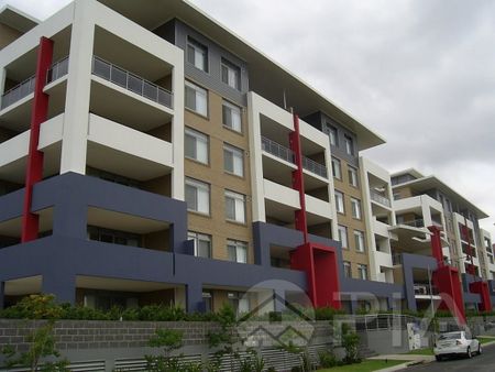 Easy Access to Amenities, walking distance to Merrylands Station. - Photo 4