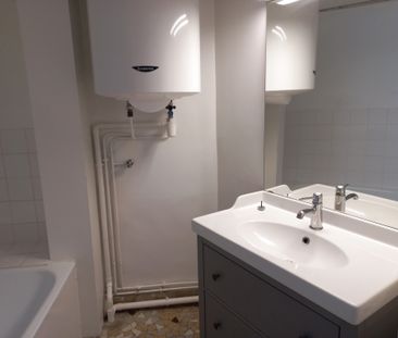 Location Appartement 1 pièce 28m² VICHY 03200 - Photo 2