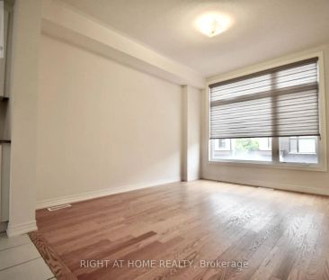 37 QUEENPOST DRIVE - Photo 2