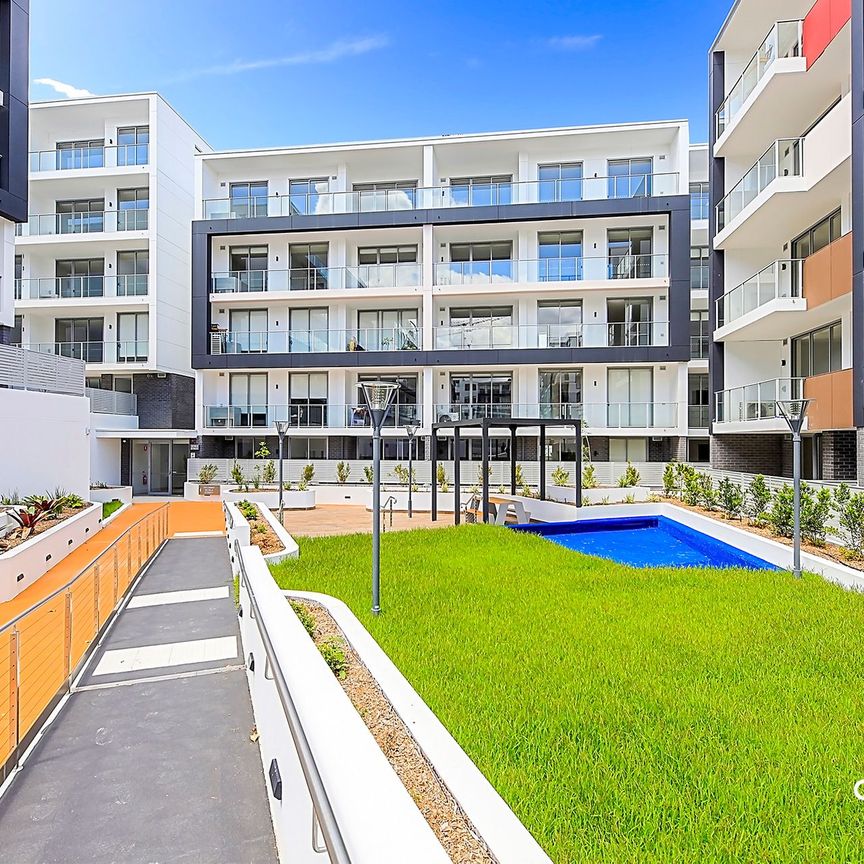 Modern 2-Bedroom Apartment with Balcony&comma; Air-Con & Parking - Prime Location near Schofields Station&excl; - Photo 1