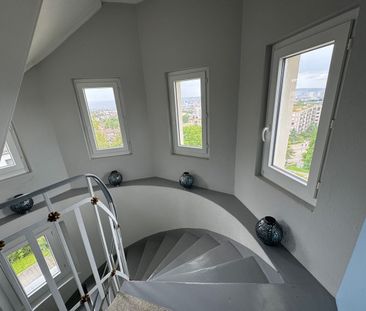 Einmalige Gelegenheit - Lichtdurchflutete Wohnung mit privater Dach... - Photo 2