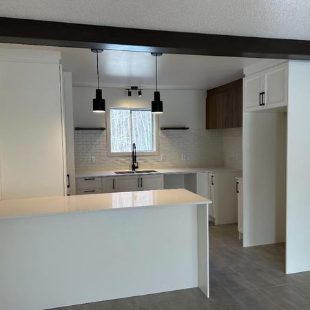 Grand 5 1/2 rénové à louer à Bromont - Photo 3
