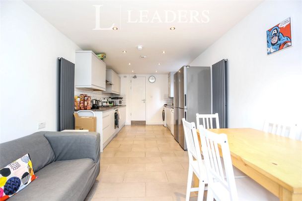 1 bedroom property to rent Howson Road, London, SE4 - Photo 1