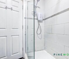 2 BEDROOM Apartment - First Floor - Photo 6