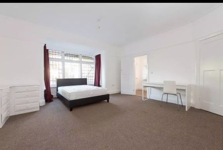 Room in a Shared House, Kingston Terrace, LS2 - Photo 3