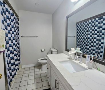 For Lease - 131 Royal Appian Crescent, Vaughan, Ontario - Photo 6