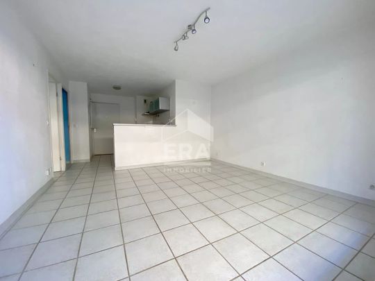 A louer Marseille EN EXCLUSIVITÉ GRAND T2 QUARTIER TIMONE GRANDE TERRASSE AVEC Possibilité GARAGE CALME IDÉAL ÉTUDIANT - Photo 1