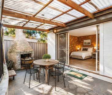 Private Granny Flat Backing Onto Reserve - Photo 5
