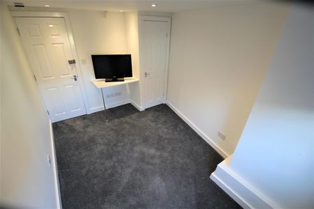 Beechwood Terrace, Burley, Leeds, LS4 2NG - Photo 2