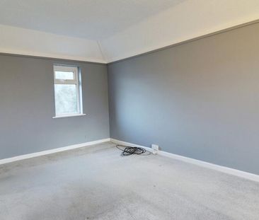 3 bedroom end of terrace house to rent - Photo 4