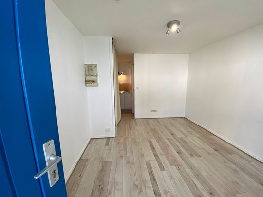 A Louer. Disponible immédiatement. Un Studio Refait à Neuf proche de l’IUT de Quimper ! - Photo 1