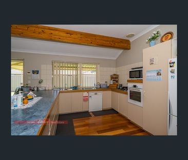 39 San Sebastian Boulevard, Port Kennedy, WA 6172 - Photo 5
