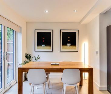 3 bedroom detached house to rent - Photo 3