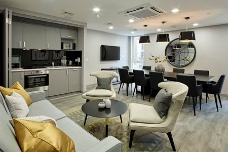 2 bedroom apartment - Photo 4