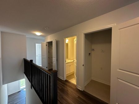 For Lease - 349 millstone Street, Kitchener, Ontario - Photo 3