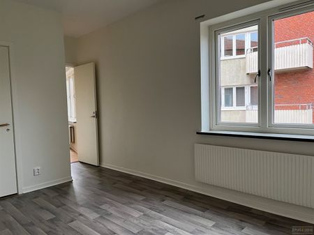 Viktoriagatan 4 - Photo 2