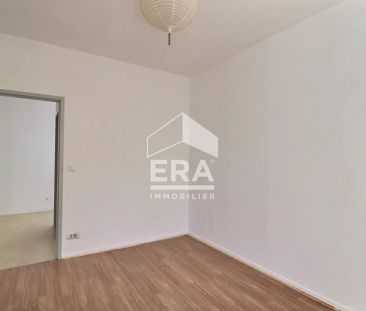 APPARTEMENT T3 - PLACE DU VIGAN - Photo 2