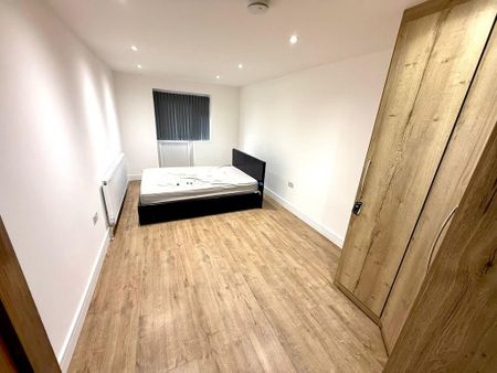 2 bedroom ground floor flat to rent - Photo 4