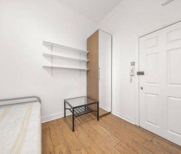 Studio to rent - Photo 6