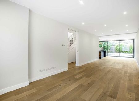 The Bungalows - Photo 2