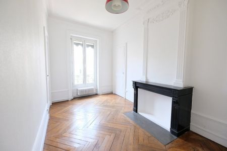 APPARTEMENT T5 A LOUER - Photo 2