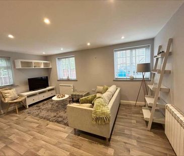 Ashford Hill, Berkshire, RG19 - Photo 2