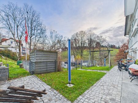 Grosszügiges 7.5-Zimmer Duplexhaus mit Garten in Niederteufen - Photo 4