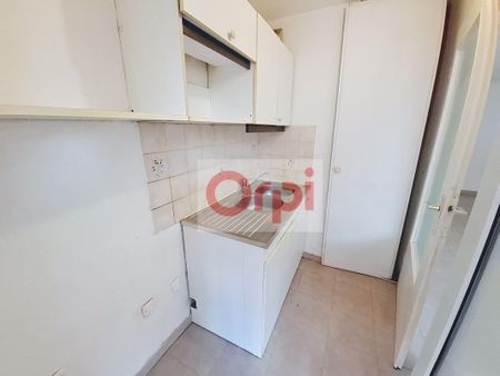 Location Appartement 1 pièce 27m² CAGNES SUR MER 06800 - Photo 2