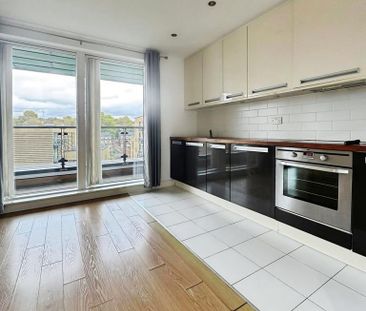 Studio to rent - Photo 6