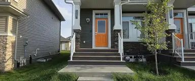 3 Bed 2.5 Bath corner 4-plex | Edmonton - Photo 1