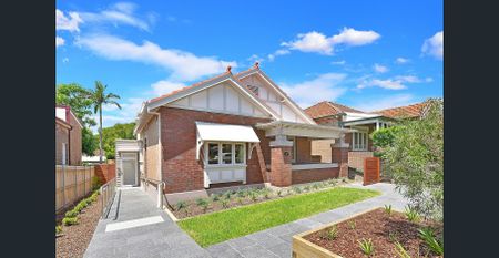 Modern Self-Contained Studio - Photo 3