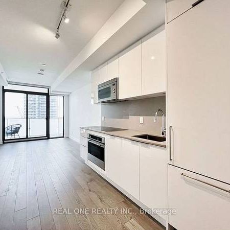 1 Bed & 1 bath - Yonge & Rich - Residences on Lombard - Photo 1