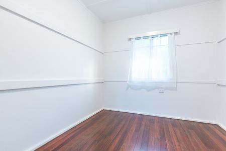 199 Oxley Avenue, Margate QLD 4019 - House For Rent | Domain - Photo 4